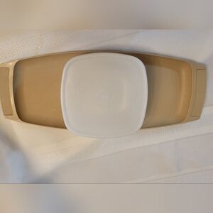 VTG TUPPERWARE SERVETTE TRAY